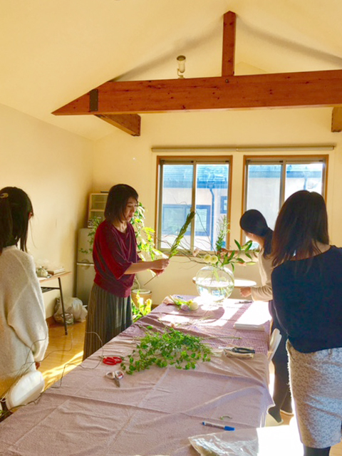 自由花の花活け